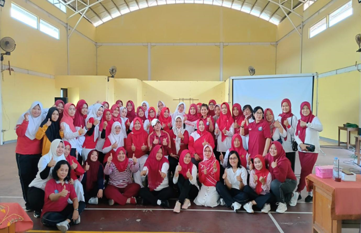 Peringati Kemerdekaan RI Ke 79 DWP SMA Negeri 1 Purwodadi Gelar Senam Bersama dan Bermacam Lomba